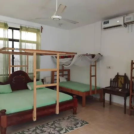 Beach House Apartments Nungwi
